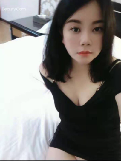 前明珠888肥臀妞